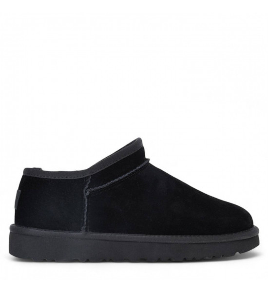 UGG Tasman Black